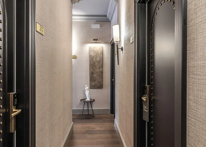 Telier Belsiana Konukevi 4*